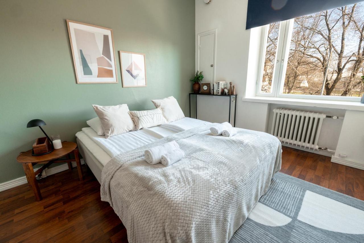 2Ndhomes Cozy Helsinki Center Studio With Park View Екстер'єр фото