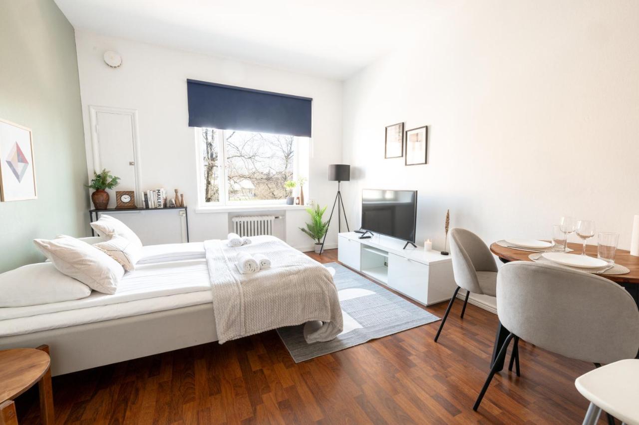 2Ndhomes Cozy Helsinki Center Studio With Park View Екстер'єр фото