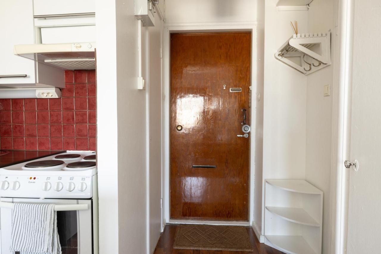 2Ndhomes Cozy Helsinki Center Studio With Park View Екстер'єр фото